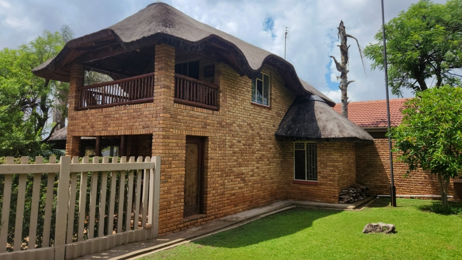 4 Bedroom Property for Sale in Doringkruin North West